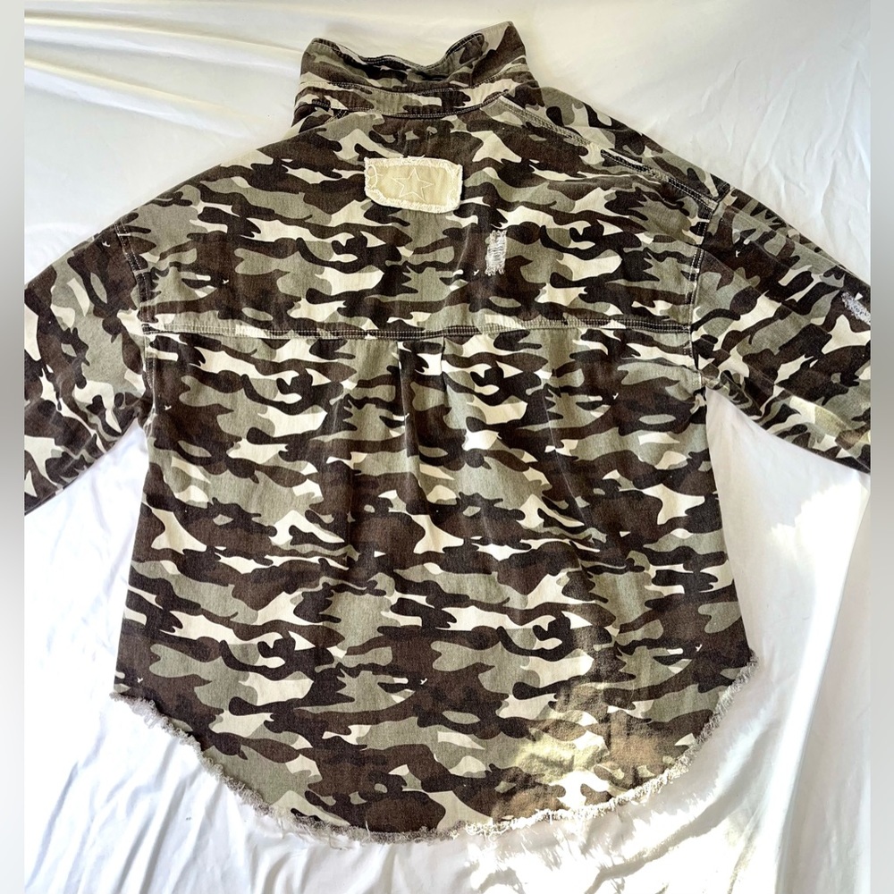 Camo Ripped Jacket - Picture 2 of 7
